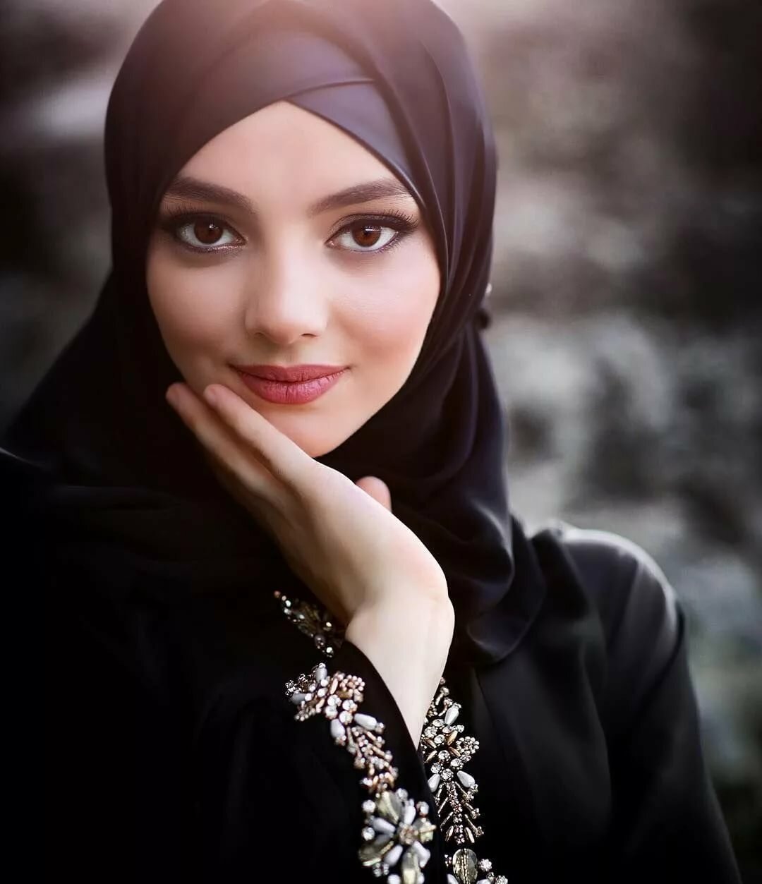 Можно ли выщипывать брови в исламе девушкам? spabamboo.ru.